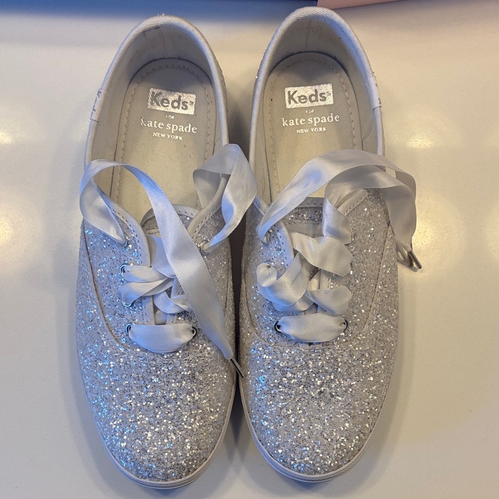 Kate Spade Keds Sparkling Glitter Silver Sneakers 7W wide - Picture 3 of 7